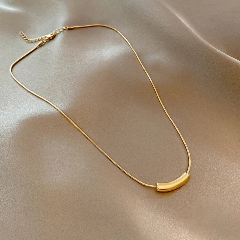 Geometric Arc Cylindrical Pendant Necklace