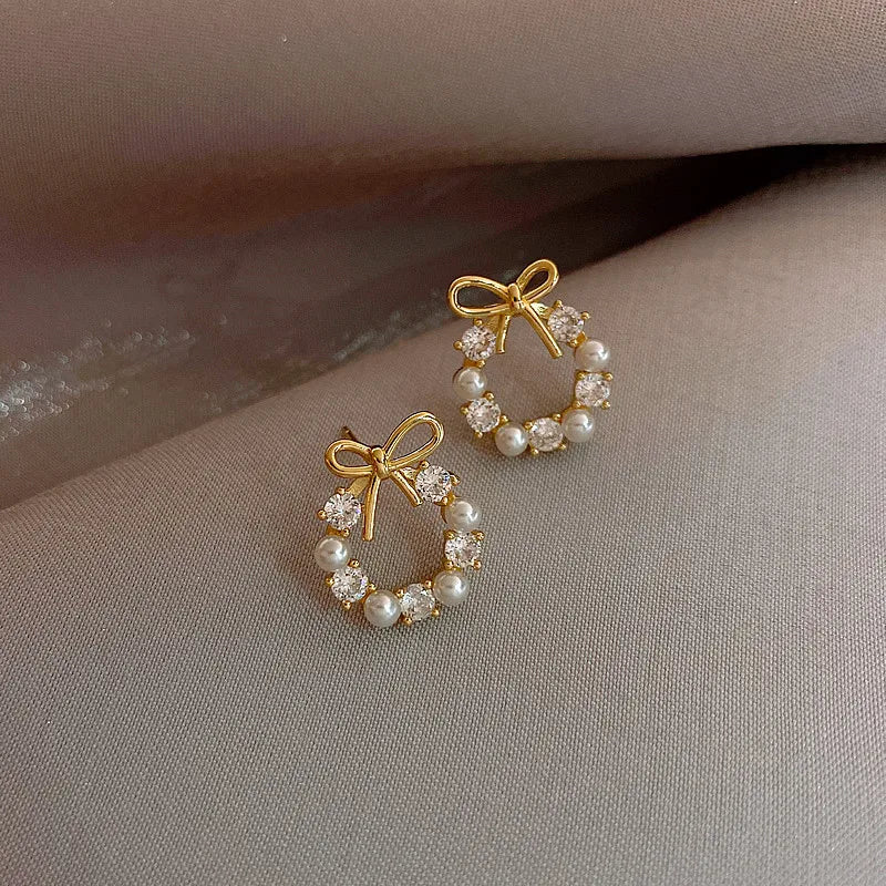 Round Crystal Wreath Bow Stud Earrings